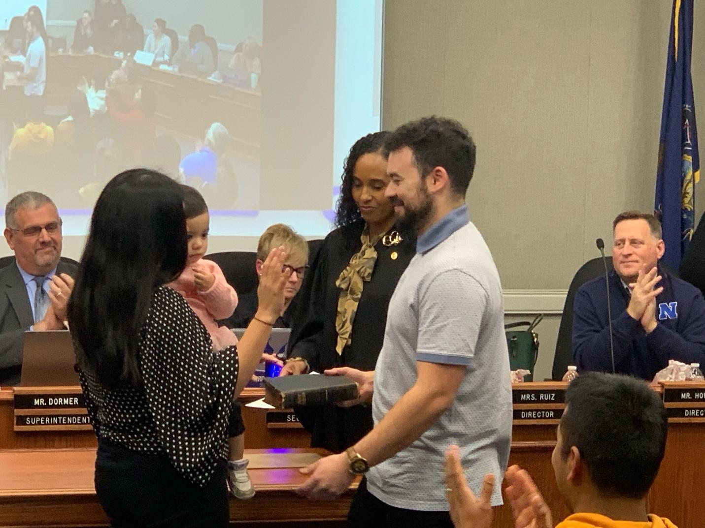 Tessi Ruiz y Chris Jaramillo marcan la historia del distrito escolar de Norristown